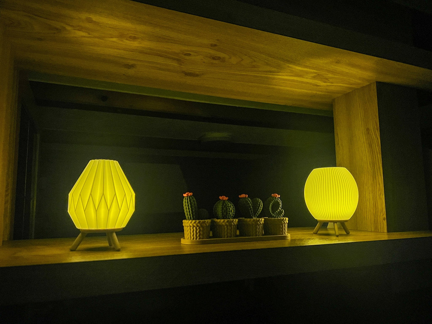 LYNA Orbit Teelichthalter – Ovale Designlampe mit weicher Rippung – stilvolles Design von Lyna