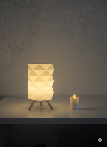LYNA Hexa Teelichthalter – Geometrische Designlampe mit klaren Linien – stilvolles Design von Lyna