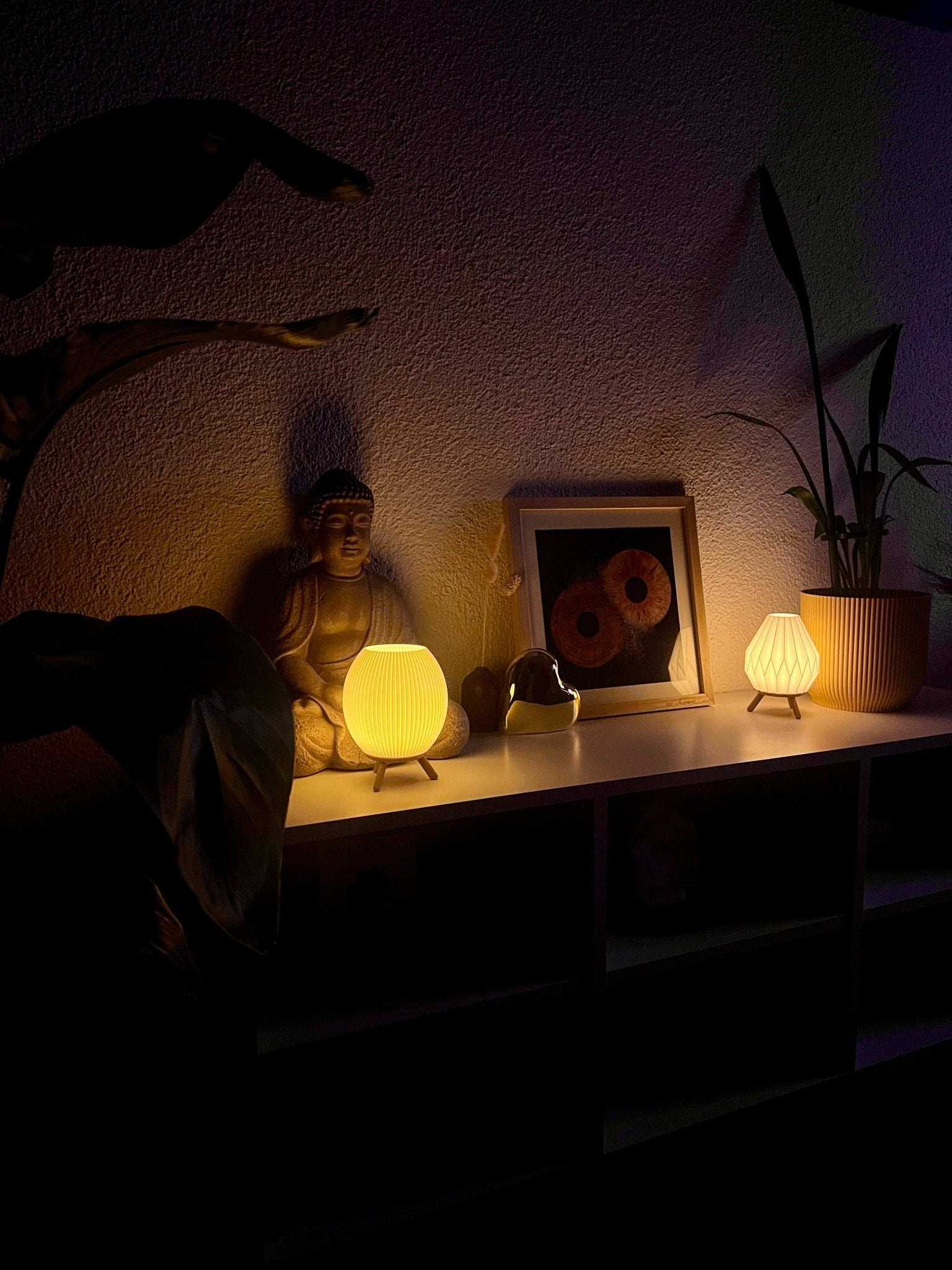 LYNA Orbit Teelichthalter – Ovale Designlampe mit weicher Rippung – stilvolles Design von Lyna